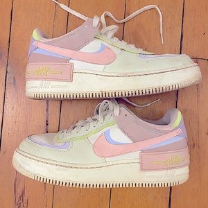 NIKE AIR FORCE 1 SHADOW WOMEN'S SHOES 
Size 11 
Worn sneakers